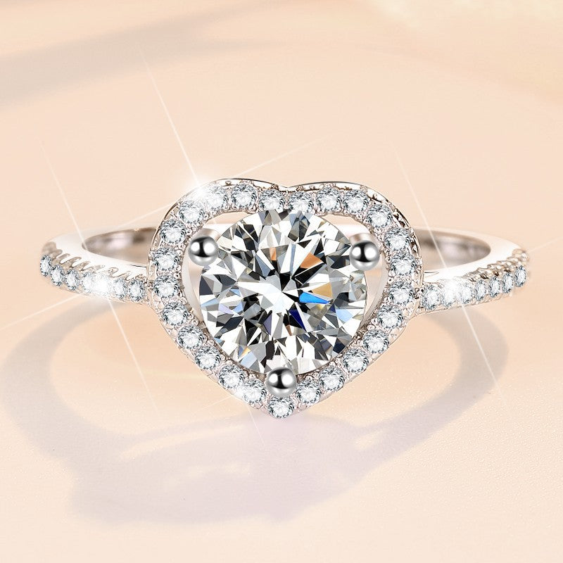 Moissanite ring 925 sterling silver gold-plated love-shaped inlaid women's ring 1 carat