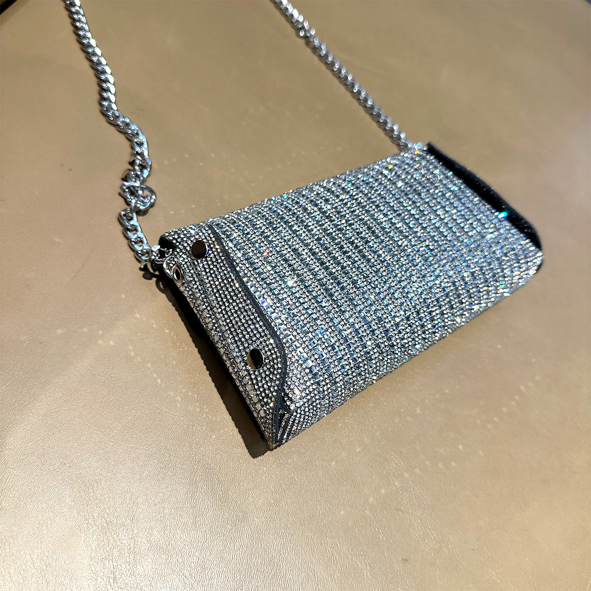 Women's bag, 2024 new rhinestone chain small square bag, shoulder and crossbody envelope bag, cute mini evening bag