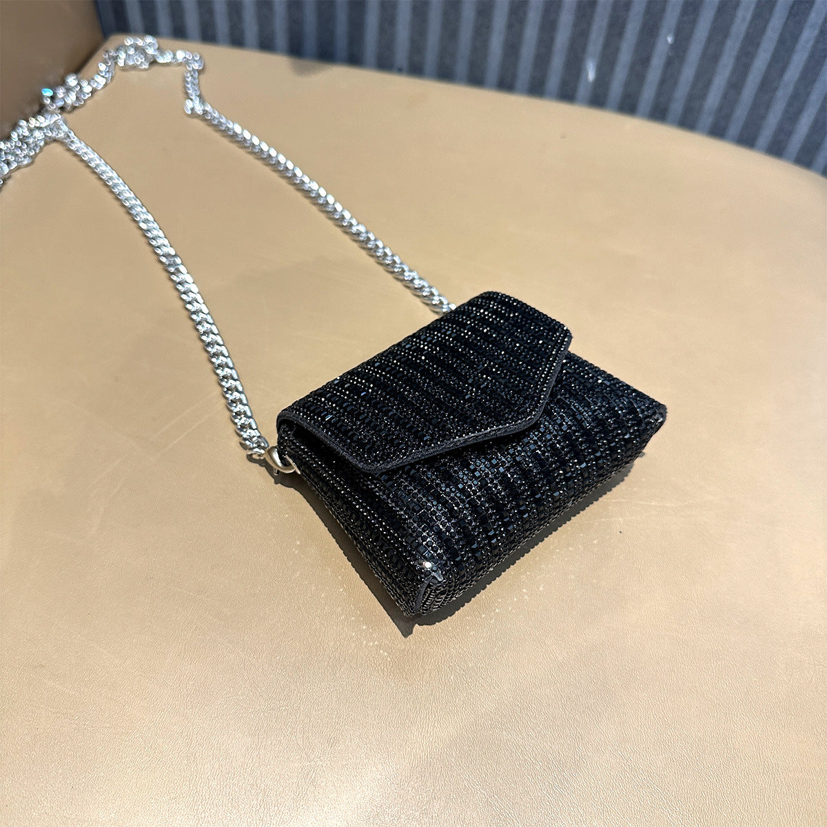 Women's bag, 2024 new rhinestone chain small square bag, shoulder and crossbody envelope bag, cute mini evening bag