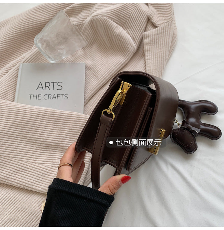 Popular small square bag all-match niche messenger bag small bag female 2022 new texture fashion commuter shoulder bag handbag