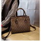 New retro large-capacity light luxury temperament women's all-match texture fashion bag