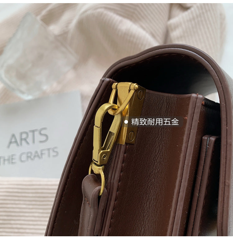 Popular small square bag all-match niche messenger bag small bag female 2022 new texture fashion commuter shoulder bag handbag