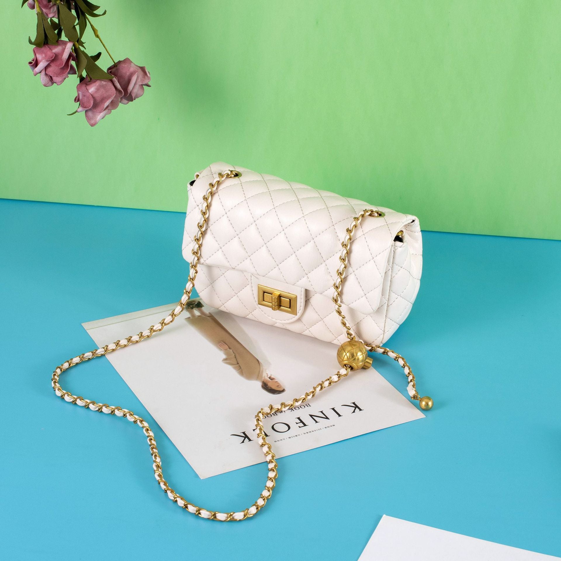 Bag women's bag small golden ball 2022 fashion new small fragrance style rhombus chain women's bag shoulder messenger women's bag